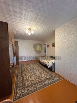 2-к квартира, 2/4 эт., 44м²