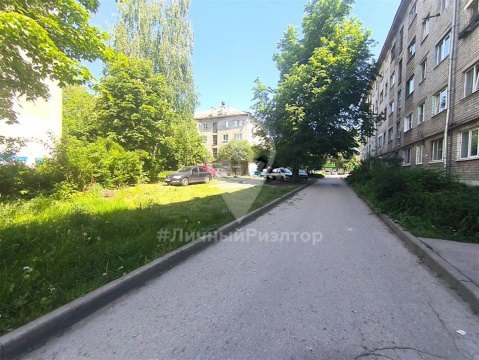 1-к квартира, 4/5 эт., 60м²