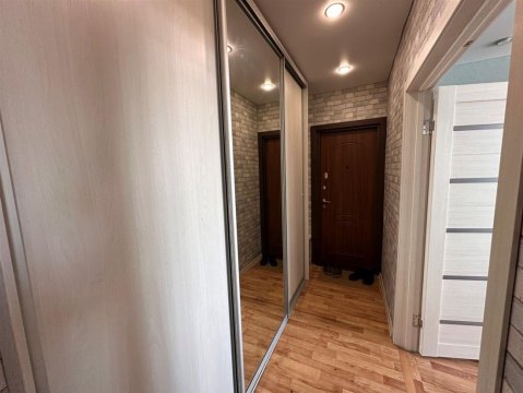 2-к квартира, 3/10 эт., 56м²