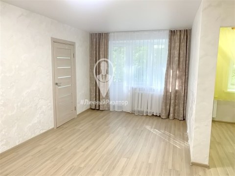 2-к квартира, 2/5 эт., 40м²