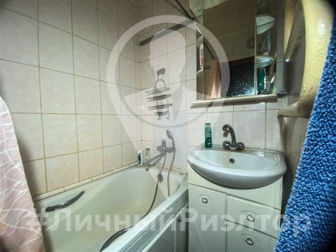 2-к квартира, 2/5 эт., 54м²