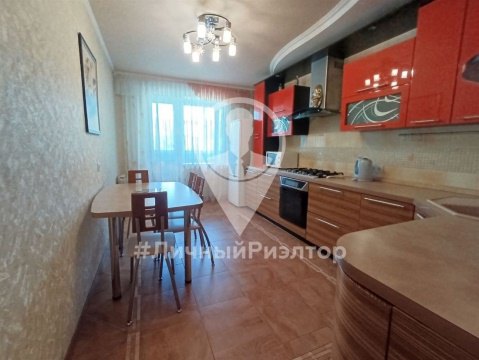 3-к квартира, 5/10 эт., 108м²