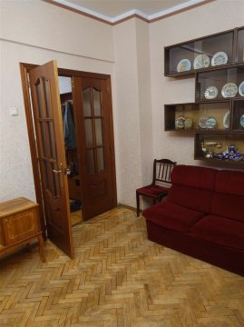 2-к квартира, 3/9 эт., 70м²