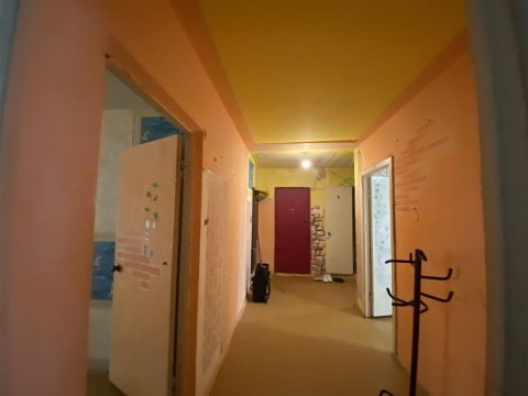 3-к квартира, 2/5 эт., 69м²