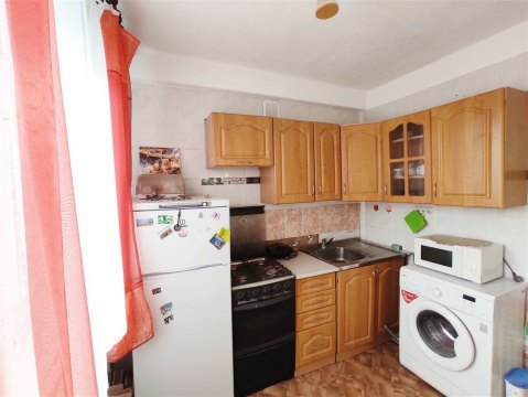2-к квартира, 4/9 эт., 45м²