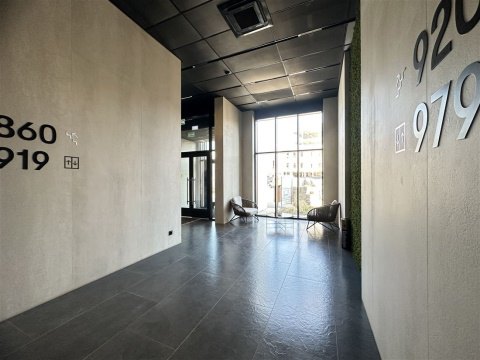 1-к квартира, 21/21 эт., 43м²