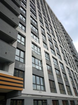 2-к квартира, 5/18 эт., 65м²