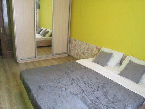 2-к квартира, 7/17 эт., 70м²