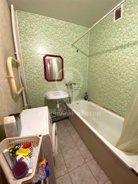 2-к квартира, 9/10 эт., 68м²