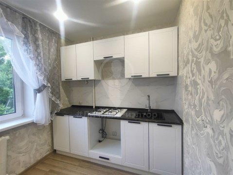1-к квартира, 8/9 эт., 33м²