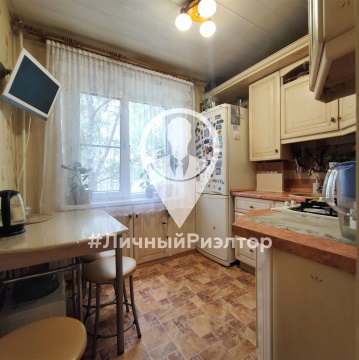 2-к квартира, 4/5 эт., 47м²
