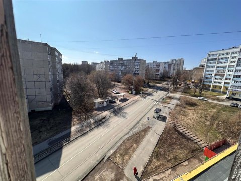 2-к квартира, 5/5 эт., 42м²