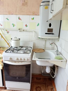 2-к квартира, 4/5 эт., 45м²