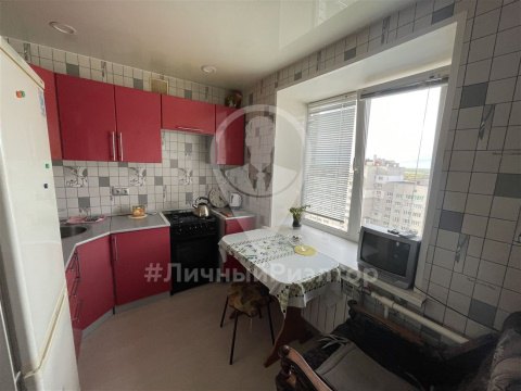 1-к квартира, 10/10 эт., 28м²