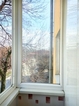 2-к квартира, 4/5 эт., 42м²