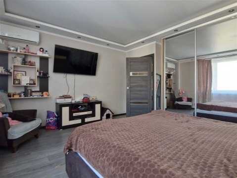 2-к квартира, 13/17 эт., 58м²