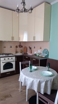 1-к квартира, 1/4 эт., 45м²