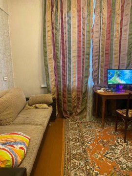 2-к квартира, 1/4 эт., 53м²