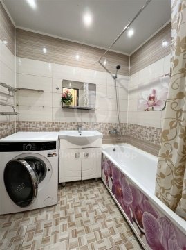 2-к квартира, 1/5 эт., 70м²