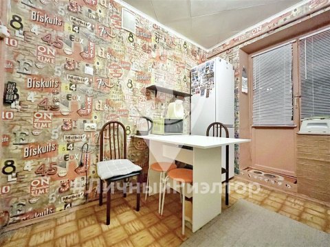 2-к квартира, 5/5 эт., 48м²