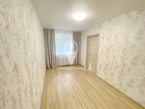 2-к квартира, 2/5 эт., 40м²