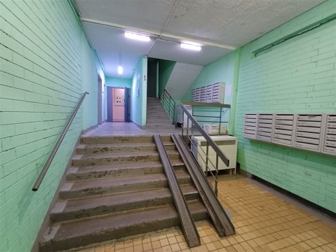 2-к квартира, 4/17 эт., 51м²