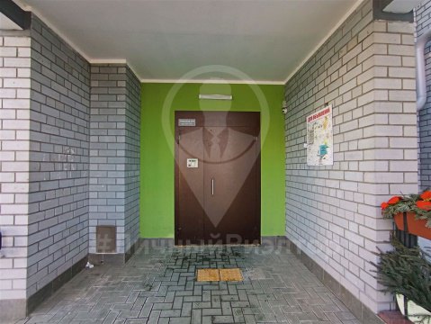2-к квартира, 8/10 эт., 66м²
