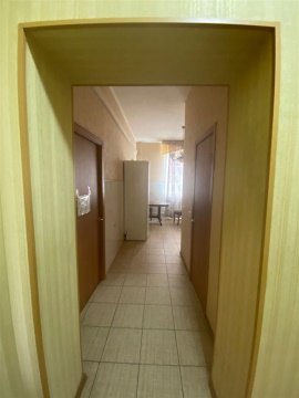 3-к квартира, 1/3 эт., 80м²