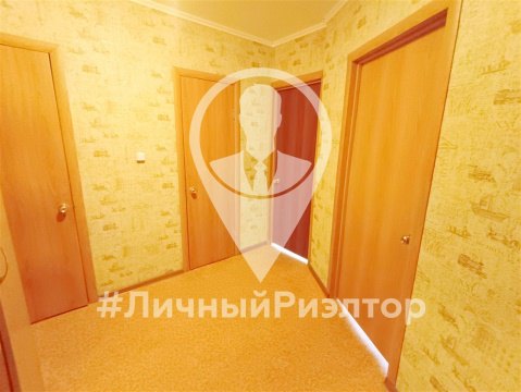 1-к квартира, 1/3 эт., 32м²
