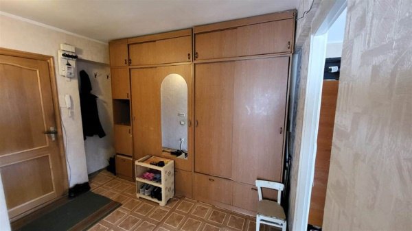 2-к квартира, 2/5 эт., 52м²