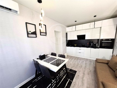 2-к квартира, 3/16 эт., 48м²