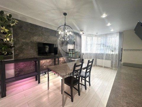 3-к квартира, 2/18 эт., 84м²