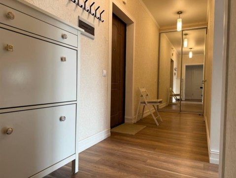 2-к квартира, 13/25 эт., 64м²
