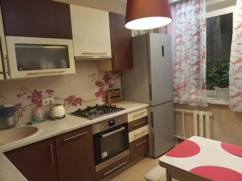 2-к квартира, 5/10 эт., 52м²