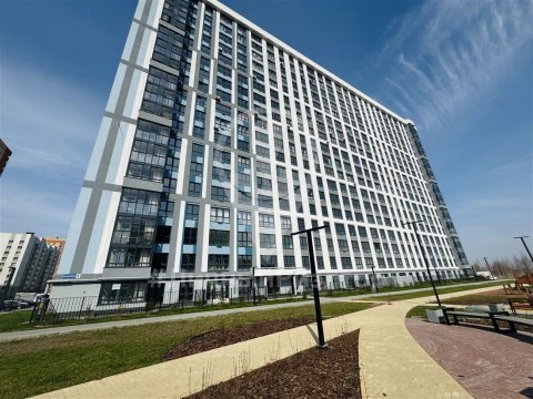 4-к квартира, 1/18 эт., 84м²