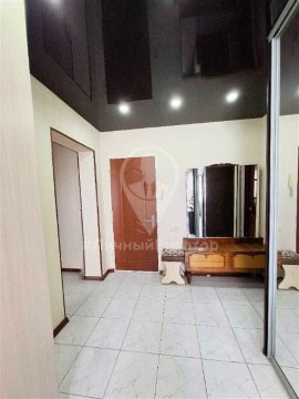 2-к квартира, 5/10 эт., 53м²