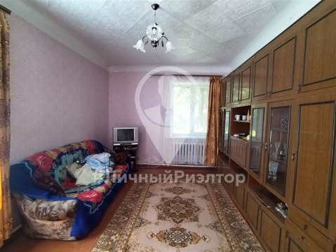 3-к квартира, 1/2 эт., 64м²