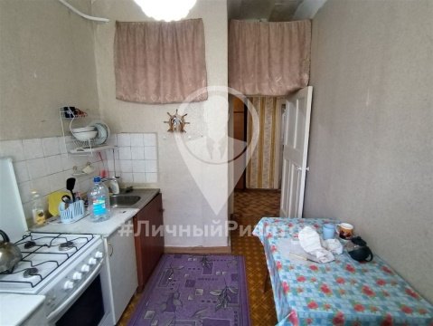 3-к квартира, 1/2 эт., 64м²