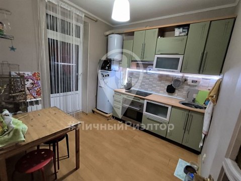 3-к квартира, 3/3 эт., 61м²