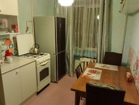 2-к квартира, 4/10 эт., 50м²