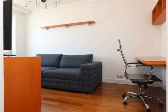 2-к квартира, 8/16 эт., 63м²