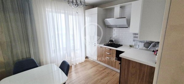 3-к квартира, 24/25 эт., 87м²