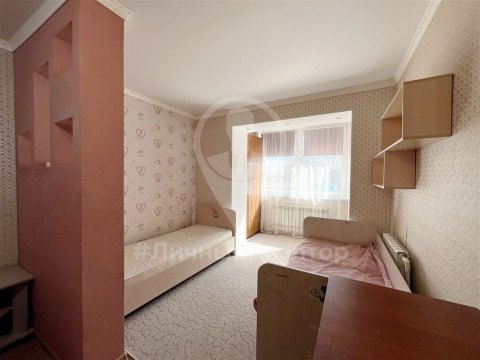 2-к квартира, 1/5 эт., 70м²