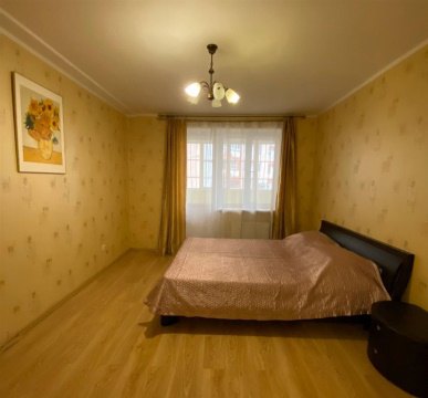 2-к квартира, 2/5 эт., 72м²