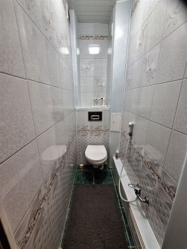 2-к квартира, 3/12 эт., 70м²