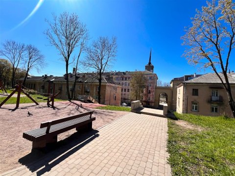3-к квартира, 2/4 эт., 47м²