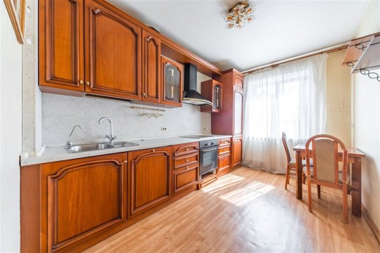 2-к квартира, 10/12 эт., 54м²