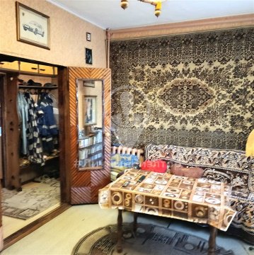 3-к квартира, 1/1 эт., 46м²