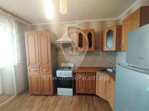 1-к квартира, 10/10 эт., 43м²