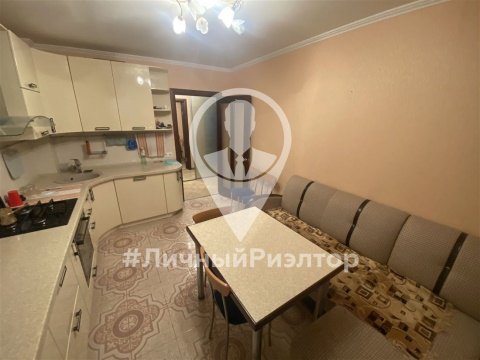 1-к квартира, 3/15 эт., 45м²